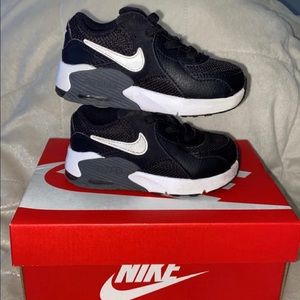Nike boys shoes
